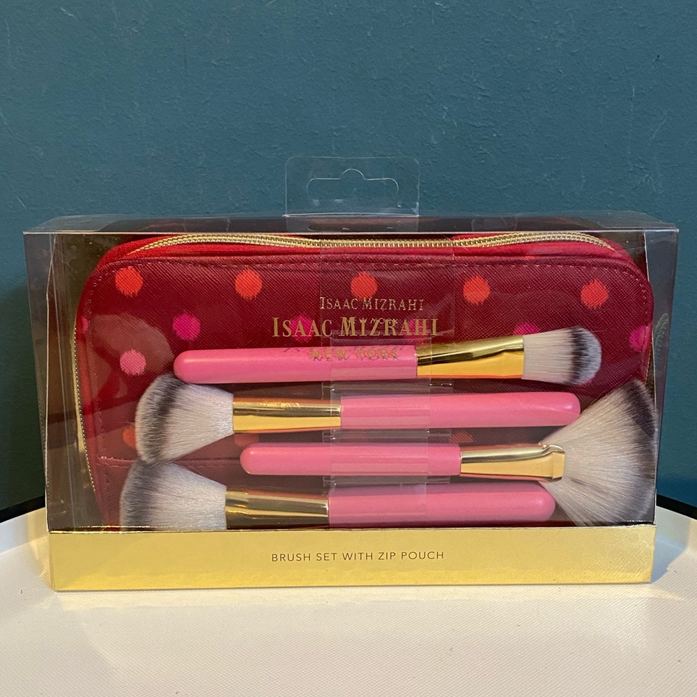 Isaac Mizrahi Makeup brush set - new in box